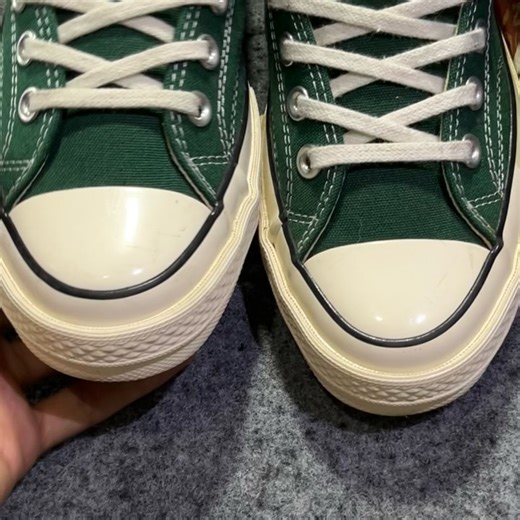 BLEAAAC.H on Instagram: "- 💢SORRY SOLDOUT💔 converse 70s low midnight clover green us 6 size 39 / 24.5cm price? used, good condition detail geser >> foto original no filter kelengkapan replace box info order : whatsapp 083820544029 direct message ig / dm"