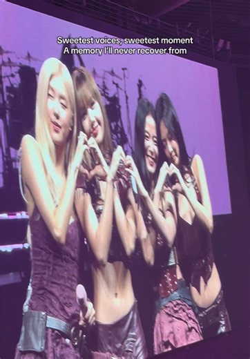 My girlss!!🥹🥹🥹 i love youu forever!! 🖤💖#blackpinkinbulacan #blinks #deadlineworldtour