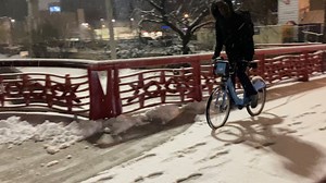 How Much Snow Could Fall? Latest Weather Timeline, Projected Snowfall Totals For Chicago Area as Winter Weather Moves In