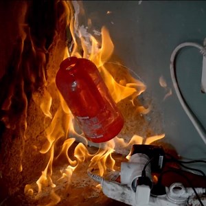 20K reactions · 17K shares | This flower vase doubles as a throwable fire extinguisher  | In The Know | Facebook