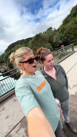Discovering the Stunning Waters of New Zealand's Huka Falls