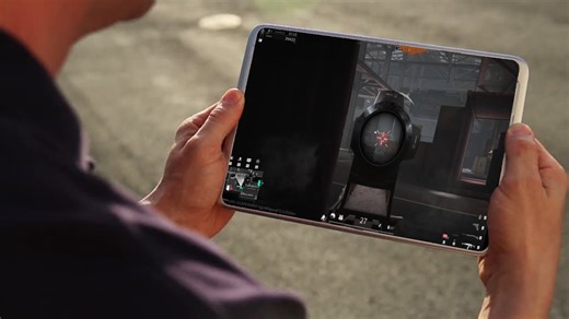 PC Player Tries Lost Light on Mobile – Hilarious Gameplay
