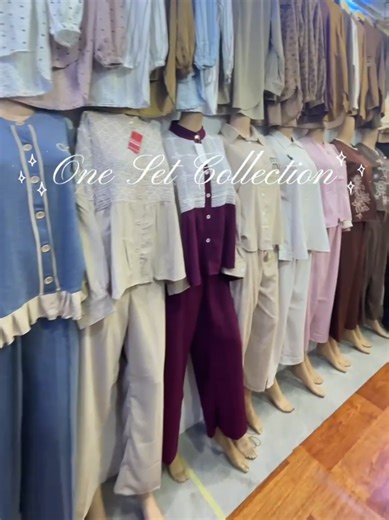 POV: kamu nemu one set yang bikin hidup lebih rapi 💅 Atasan bawahan udah sepaket Ga ribet, ga gagal 📦 Ready • Langsung pakai • Auto pede 📍Jasmine Fashion Samarinda #fashioninspo #oneset #fyp #pasarpagisamarinda #fashionsamarinda