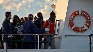 Migrants rescued off Italian coast
