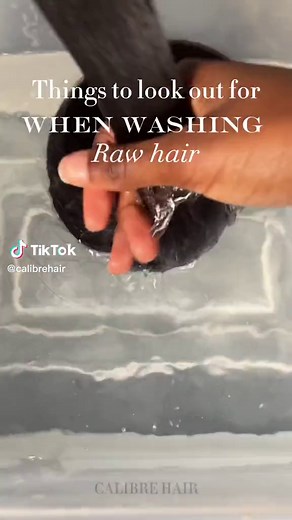 Part 3 of ways to detect Raw hair🔎 Look out for these key things when washing Raw hair: -Suds: Which is the soapy residue this should be white. Any other colour means processing -Water colour after shampoo: If the water turns brown, yellow, green, grey that means the hair has been processed/ coloured -Tangling: Shouldnt tangle and become knotted -Change in hair texture: If the hair feels less smooth after washing, it was processed or coated in silicon. Sign up to our mailing list to know when w