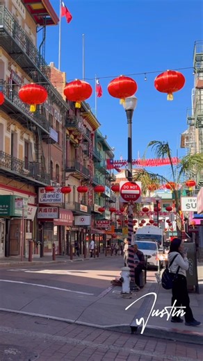Chinatown San Francisco, founded in 1848, making it the oldest Chinatown in North America and the largest outside Asia for much of its history. Roughly 24 city blocks (1 square mile). About 15,000–20,000 residents, but serves tens of thousands of daily visitors. #chinatown #sanfrancisco #ChinatownHeritage #CulturalLandmark | Justin Thang