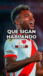 🐔 CORTITA Y AL PIE, LA HIZO BORJA 🤣 ¿Alguien me explica que cantan los muchachos? 🤣 🐔 Hablame de un plantel qué sienta la camiseta ❤️ Noticias en http://riverdesdelatribuna.com.ar 📲 @luperticone | RIVER desde la tribuna