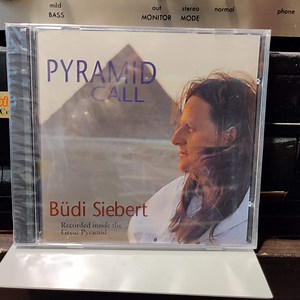 Büdi Siebert - Pyramid Call