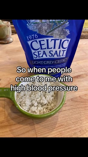 1.5M views · 43K reactions | Switch your salt and watch what happens. #celticsalt #hydrate #minerals #magnesium #water #hbp #health #naturalhealth #healthtips #barbaraoneill | The Fit Farmacy | Facebook