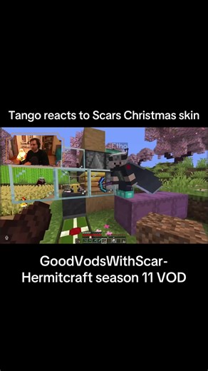 Reacting to Scar's Christmas Skin in Minecraft