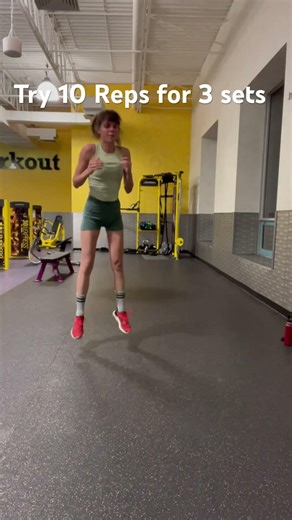 This jump-into-push-up combo hits different 💪🏻 #fitness #calisthenics #challenge