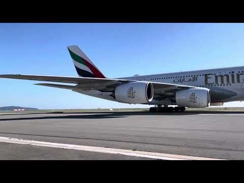 Emirates A380 in NICE LFMN taxis very near by.