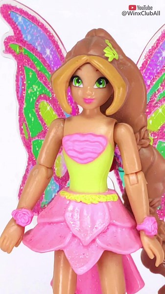 FLORA HARMONIX Winx Club Doll by Jakks Pacific