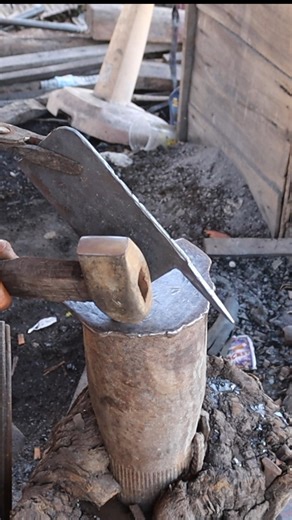 Blacksmith makes a simple cleaver #lifeskillsdn #reelsvideo #cleaver | LifeSkills DN