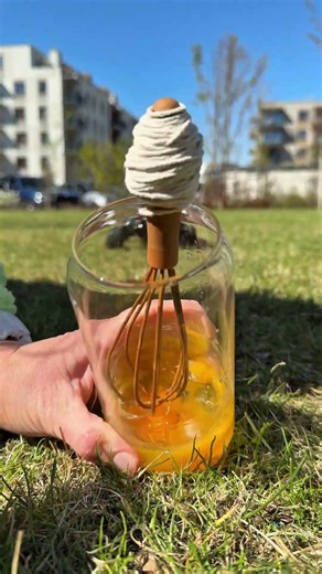 Beat the eggs using a radio-controlled machine🙌