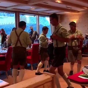 📌The Schuhplattler is a traditional style of folk dance popular in the regions of Bavaria and Tyrol. In this dance, the performers stomp, clap and strike the soles of their shoes (Schuhe), thighs and knees with their hands held flat (platt). 👇 https://www.dolomitemountains.com/en/home #dolomitemountains #dolomites #traditions #schuhplattler Video Sarah Alfreider | DOLOMITE MOUNTAINS
