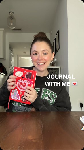 Jill Cimorelli on Instagram: "journal with meeee 殺"