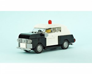 LEGO MOC-10032 Old Police Car (City > Police 2017)