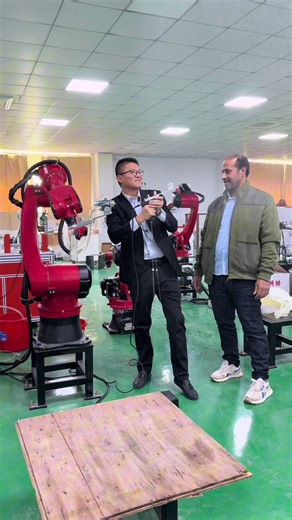 Innovative Programming-Free Spraying Robots for Factories