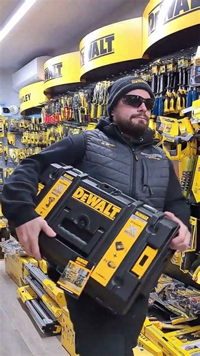 ΠΡΟΣΦΟΡΑ DEWALT DCK266P2!!