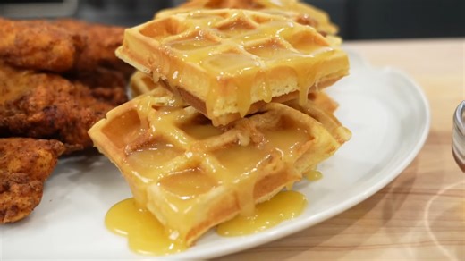 How to make chicken and waffles at home without messing it up