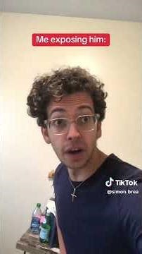 everytime a roast come a Vine boom effect came credits to @simonbreaofficial