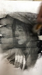 Charcoal portrait study by artist Chen Yujia (Douyin) — an expressive exploration of atmosphere and motion, where soft smudges and bold charcoal marks merge to reveal form through abstraction. The layered tones and gestural strokes create a haunting sense of depth, capturing emotion beyond precise detail. Artist: Chen Yujia (Douyin) #charcoaldrawing #charcoalart #portraitdrawing #expressiveart #drawingprocess | Charcoal Masters