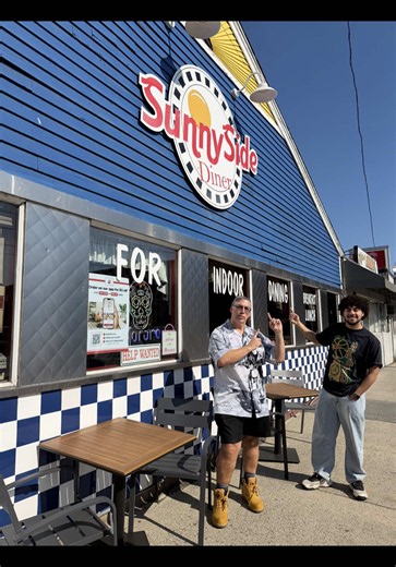 One of the Best Diners in Massachusetts! #diner #lawrencema #newengland #massachusetts #foodie @SunnySide Diner Pizza & more