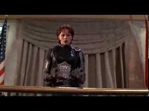 Spawn - girl with machine gun (1)