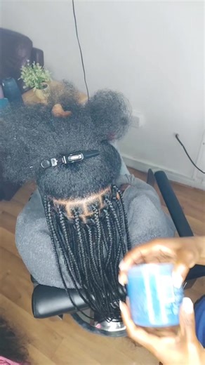 MEDIUM WAIST LENGTH BOXBRAIDS 👑😍#braidtutorial #boxbraids #waistlengthbraids #protectivestyles #braidsontiktok