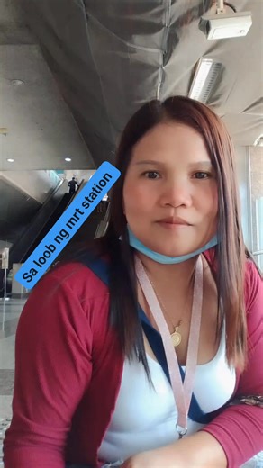 85 reactions · 133 comments | Labas Mona c kurdapya 藍Nagsolo Ang person kahit Hinde off day cra na kc cp ko kaya hanap Tau ng keypad phone 藍wag niYu pansinin Ang handbag ko at slingbag baka Ang pupuntahan ko don may fiesta 藍藍 #highlights | Gwapahon Channels | Facebook