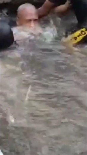 TERRIBLE!! Coming out of the sewer... #viral #fyp #fypシ #fypシ゚viral #viralshort #Diklatsatpam