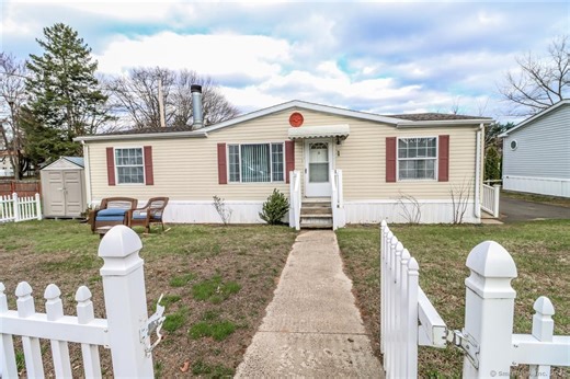 54 Western Sands, Wallingford, CT 06492 - MLS 24086858 - Coldwell Banker