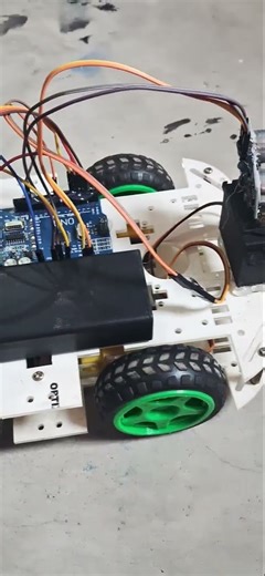 Obstacle Avoidance Robot...#robotics #robot #arduino #arduinoproject #arduinorobot #diy #howto