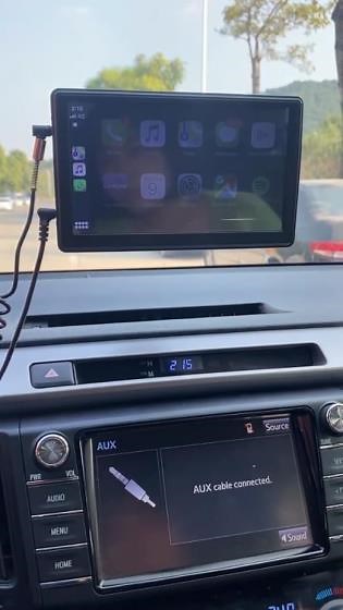 IYING Portable Wireless CarPlay\/Android Auto Touchscreen