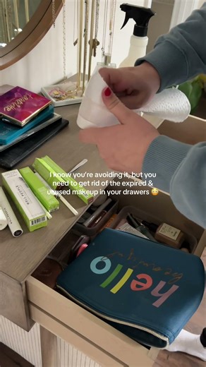 Decluttering my makeup drawer
