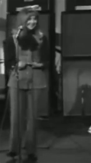 387K views · 18K reactions | On this day, October 21, 1967, Lulu's "To Sir With Love" hit the #1 spot on the Billboard Hot 100 chart. | Purple Radio Athens | Facebook