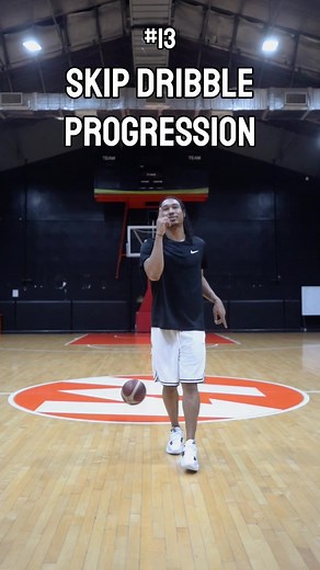 This weeks Tutorial Tuesday is working on dribble moves out of a skip step! Takes some getting use to but once you get it you can unlock a lot whole series of moves to use at will. Add some of these in your next workout and keep gettin better everyday! #new #new11new #chrisnewsome #pba #meralcobolts #ballislife #prohooper #hoopersoftiktok #ballersoftiktok #gilaspilipinas #pinoyhoops #basketballtraining #pbaallstar #