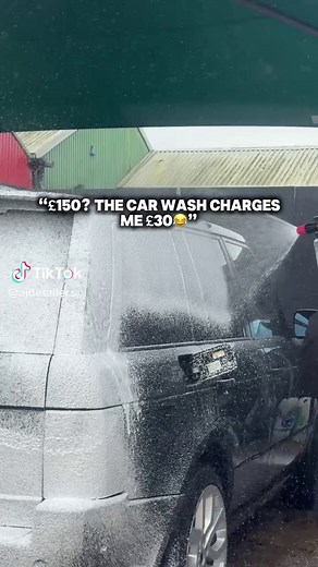 Essential Car Detailing Tips and Tricks for Beginners