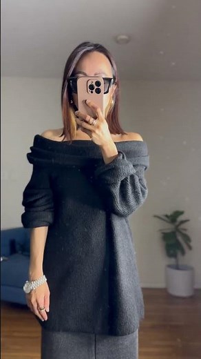 4 Stylish Ways to Wear an Off-Shoulder Sweater This Winter – Casual, Edgy, Cozy Outfit Over 40 Style