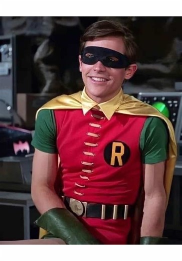 Burt Ward Talks About His Robin Costume