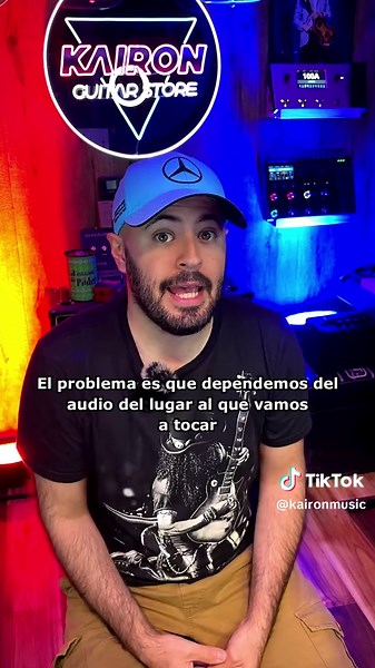 Headrush FRFR108: Speaker for 12-String Guitar