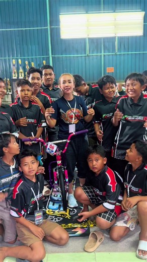 POB team Pekalongan jos jisss …. 🤗🥰💪🏻💪🏻 makasih kakak2 semuanya🤗💪🏻💪🏻 #sepedaonthelsurabaya #onteljepararacing🚀 #ontelpekalongan #ontelspeedsidoarjo #sepedaontel
