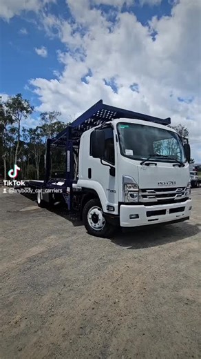 Cobalt Blue 4 Car Carrier: Features & Benefits