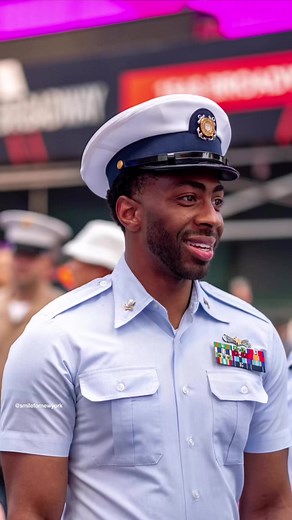 1.7M views · 120K reactions | #streetphotography #NYPD #policeofficer MY CAMERA, LENS AND PRINTER.MI CÁMARA, LENTE E IMPRESORA.hotm.art/SMILEFORNEWYORK | Smile for New York | Facebook