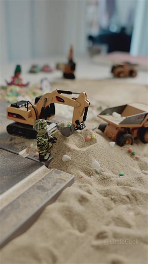 🚧 Built to Last, Built for Fun! 🚜✨ The RC Construction Vehicle Set isn’t just another toy – it’s made with high-quality plastic & alloy, built tough to handle endless hours of play. 🙌 ✔️ Durable materials = safe & long-lasting fun 🔒 ✔️ Realistic mini excavator, dump truck & forklift 🚛 ✔️ Full remote control for interactive play 🎮 ✔️ USB-C fast charging ⚡ (up to 2 hours of playtime!) 👉 Get yours now and enjoy construction fun that doesn’t quit! | Little Dreamers