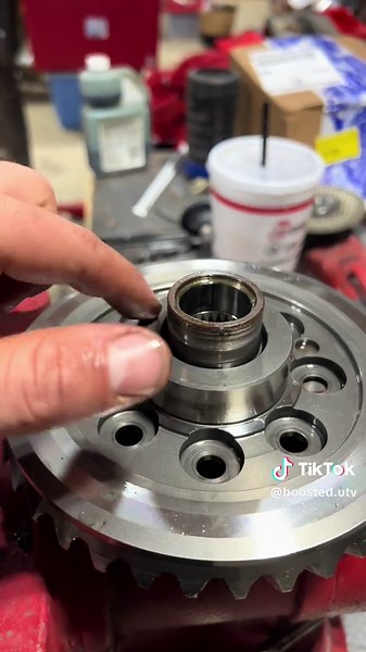 How to weld diff on canam x3 @boosted.X3 #canam #x3 #utv #sxs #hillclimb #welded #weldeddiff #diy #custom #utvs #offroading #broken #polaris #brp