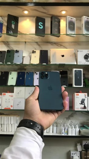 🎀*IPHONE 12 PRO SIMLOCK*🎀 - Condition: 10/10 - ⁠SimTime 100 Days - *128GB Storage* - ⁠*100% Battery*🔋 - Dual SIM / SimLock - 3-Day Checking Warranty - Clear Display Waterpack 💦 - Gusse the prices ?