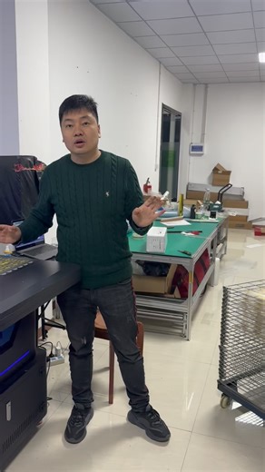 MimakiUVDTF on Instagram: "A person's productivity, 200 A3-sized gold stickers, the printing technology is, the printing mode of glue white color bronzing oil. Welcome to exchange bronzing technology."