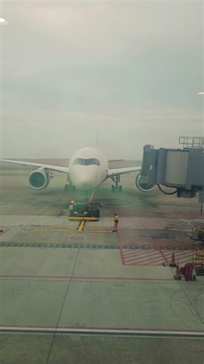 การเปลี่ยนผ่าน และความหวังของการเดินทางครั้งใหม่ในชีวิต🛬🛫 #travel #planes #photoshoot